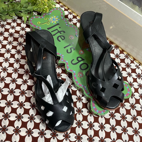 Leather Block heel shoes - Picture 3 of 12